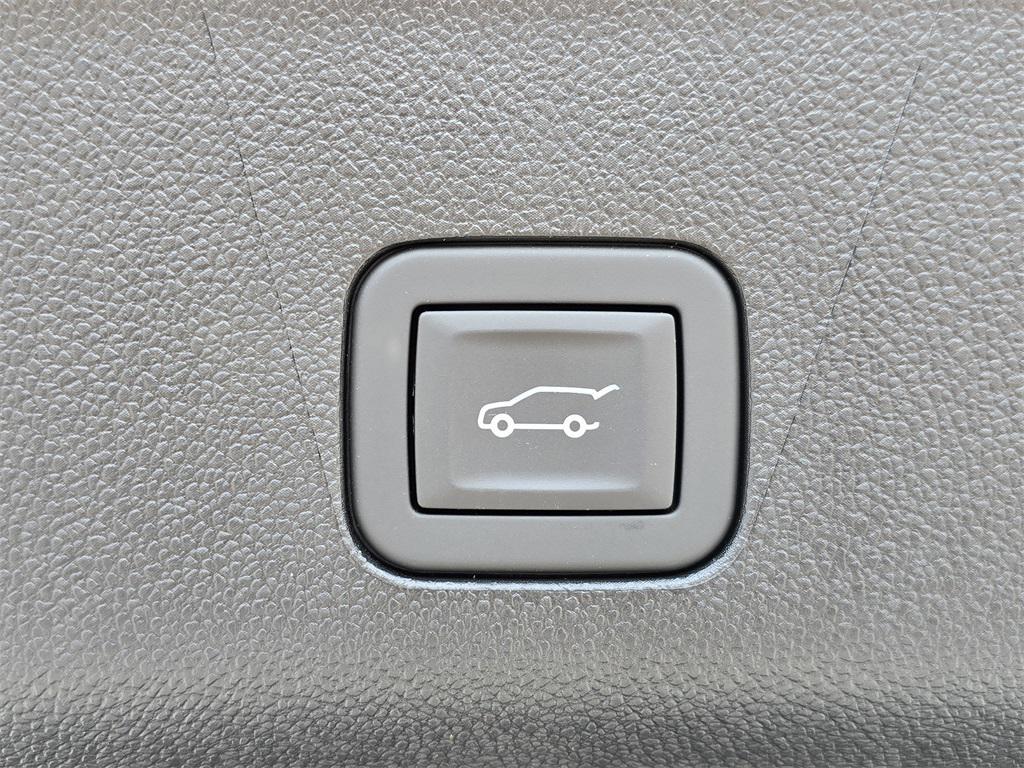 new 2025 Chevrolet Suburban car, priced at $74,985