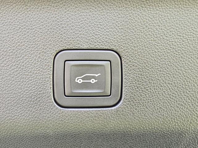 used 2025 Chevrolet Tahoe car, priced at $71,999