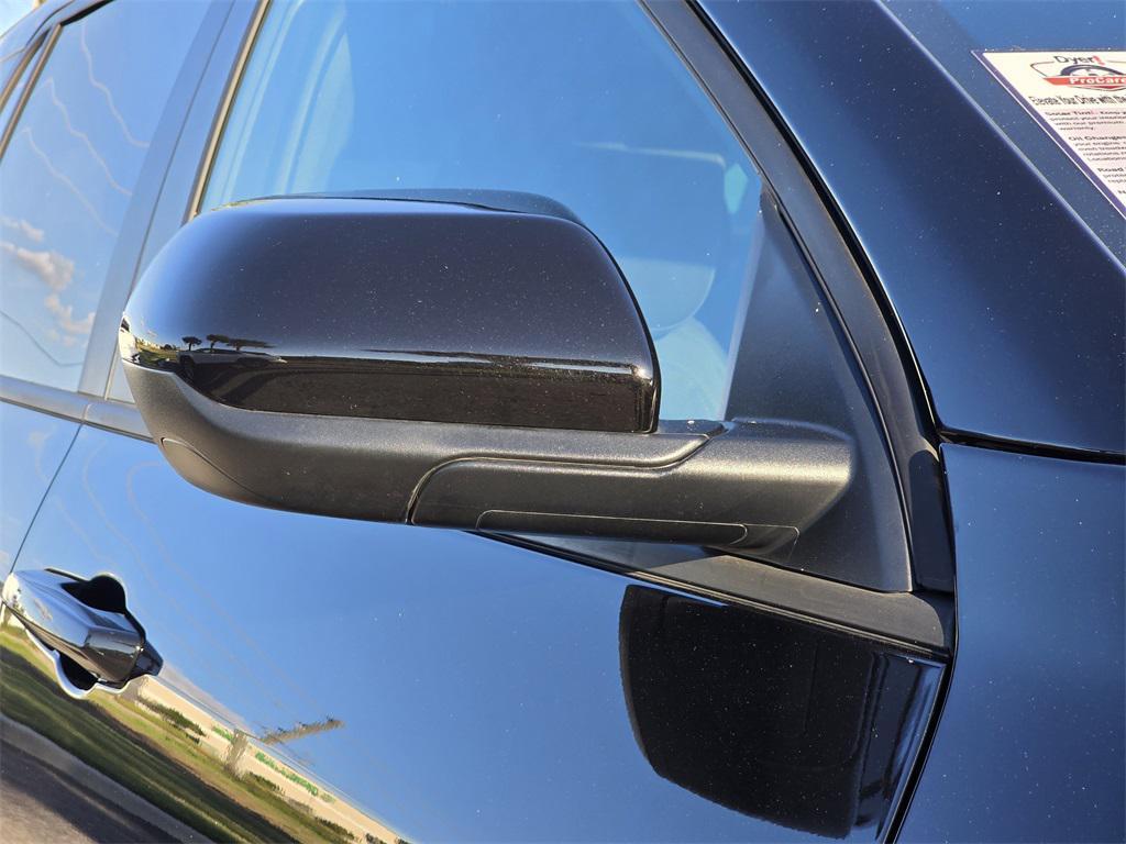 used 2025 Chevrolet Equinox car, priced at $24,999