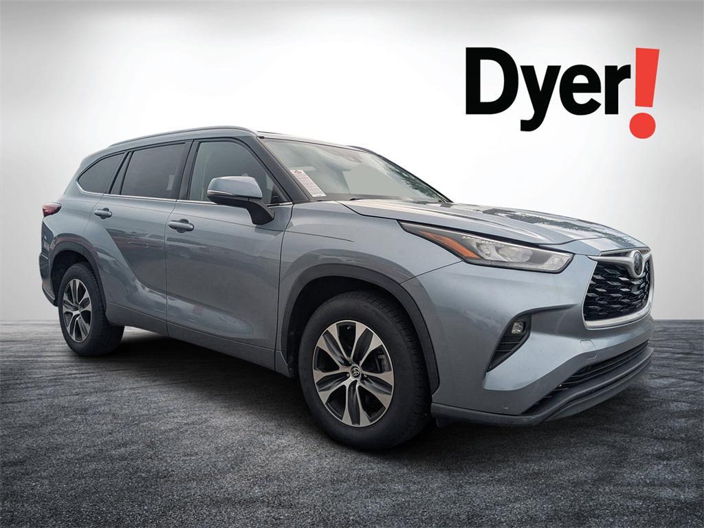used 2020 Toyota Highlander car, priced at $21,999