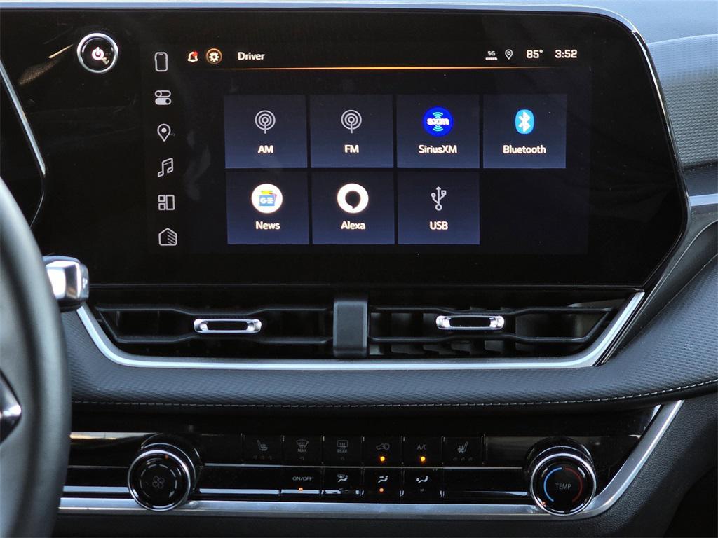 used 2025 Chevrolet Equinox car, priced at $24,999