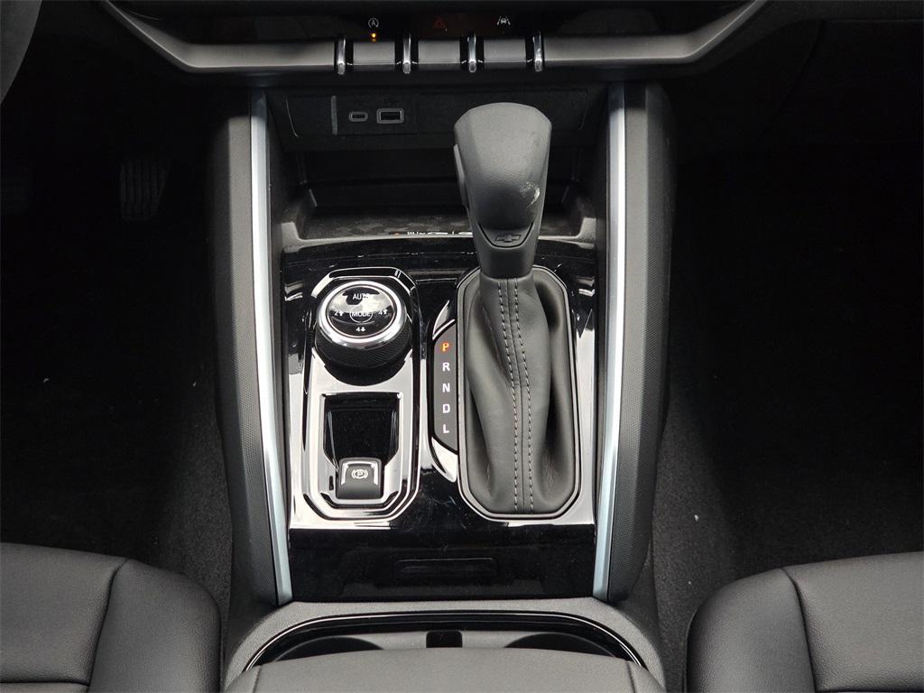 new 2025 Chevrolet Colorado car, priced at $41,243