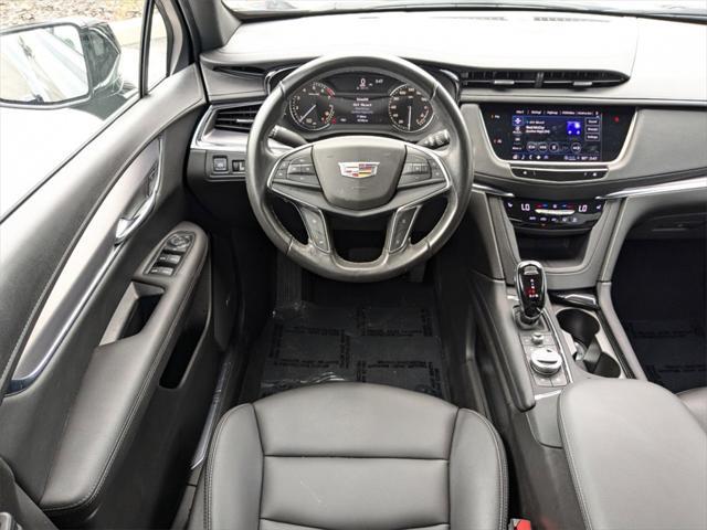 used 2023 Cadillac XT5 car, priced at $27,999