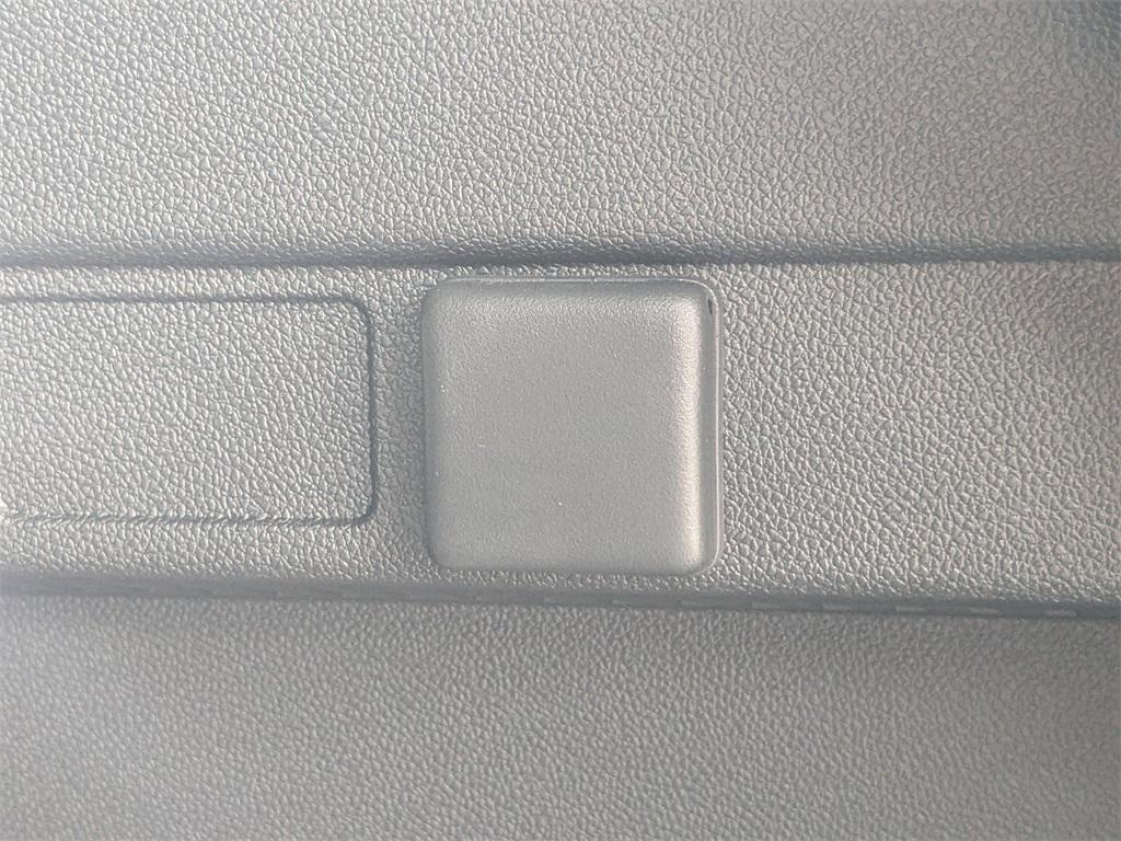 used 2025 Chevrolet Equinox car, priced at $25,999