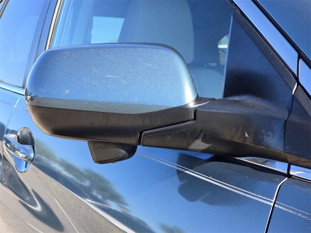 used 2015 Honda CR-V car, priced at $15,999