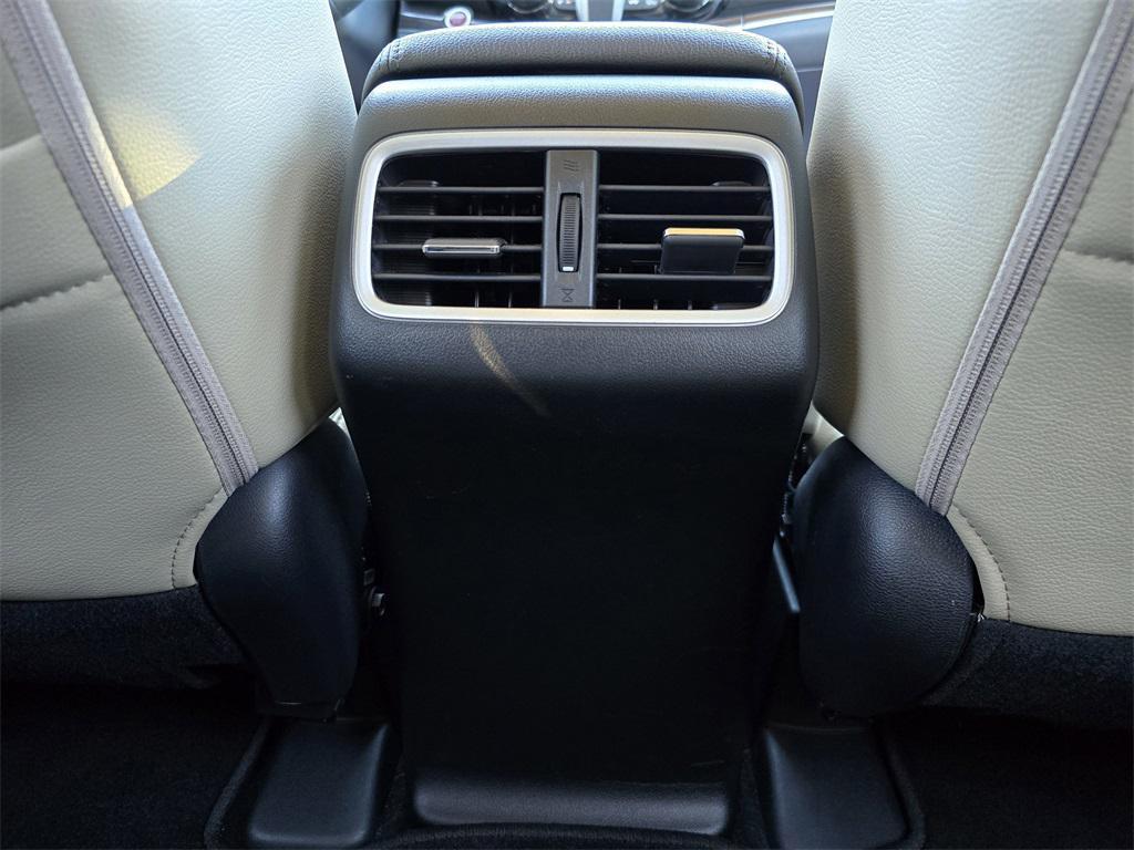 used 2015 Honda CR-V car, priced at $15,999