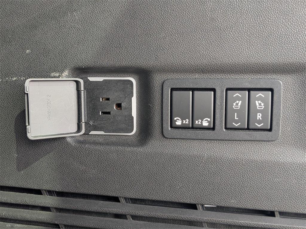 used 2021 Chevrolet Suburban car, priced at $48,999