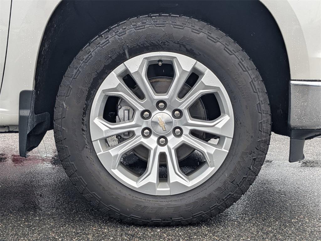 used 2022 Chevrolet Silverado 1500 car, priced at $40,999