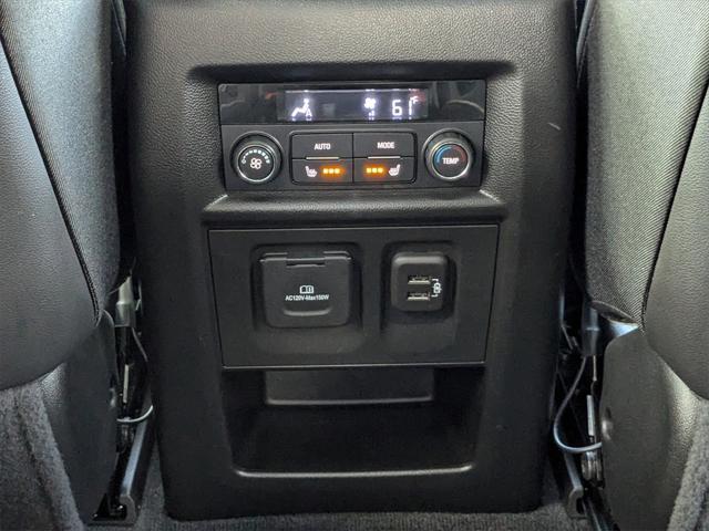 used 2023 Chevrolet Traverse car, priced at $37,999