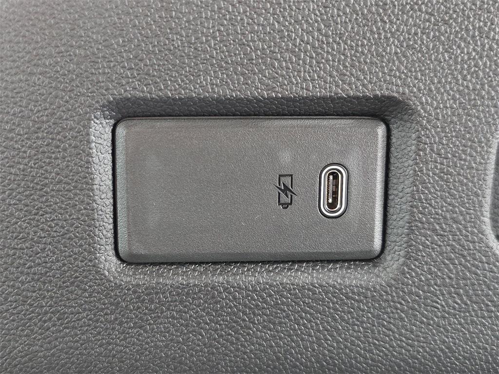 new 2025 Chevrolet Suburban car, priced at $76,125