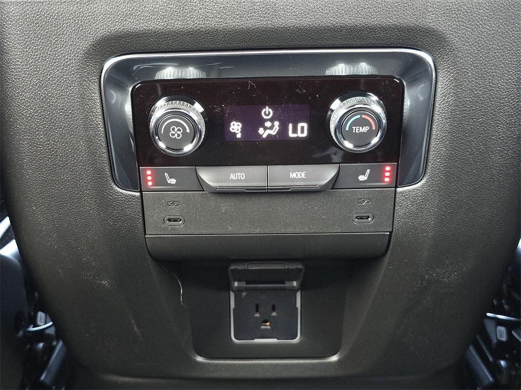 new 2025 Chevrolet Suburban car, priced at $76,125