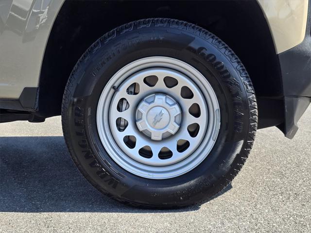 used 2024 Chevrolet Colorado car, priced at $30,999
