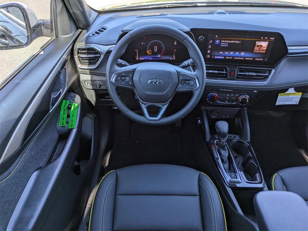 new 2025 Chevrolet TrailBlazer car, priced at $27,921