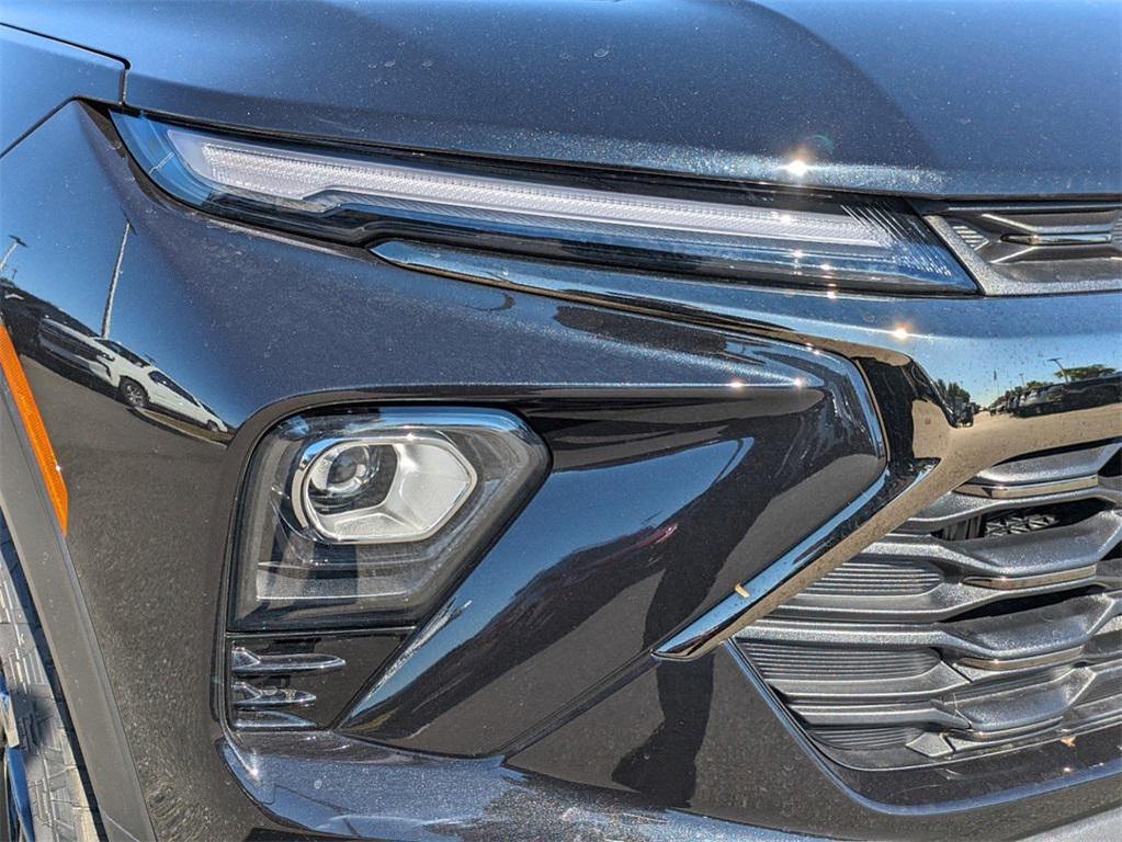 new 2025 Chevrolet TrailBlazer car, priced at $27,921