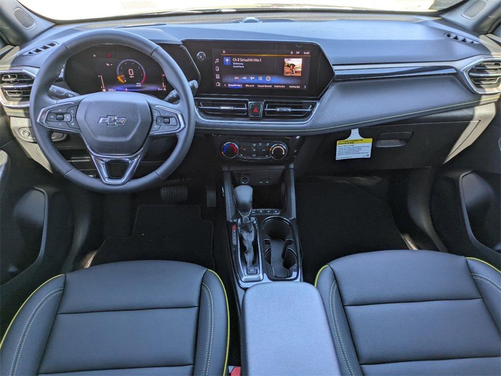 new 2025 Chevrolet TrailBlazer car, priced at $27,921