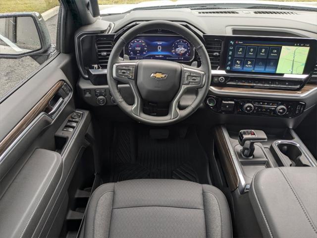 new 2025 Chevrolet Silverado 1500 car, priced at $52,318