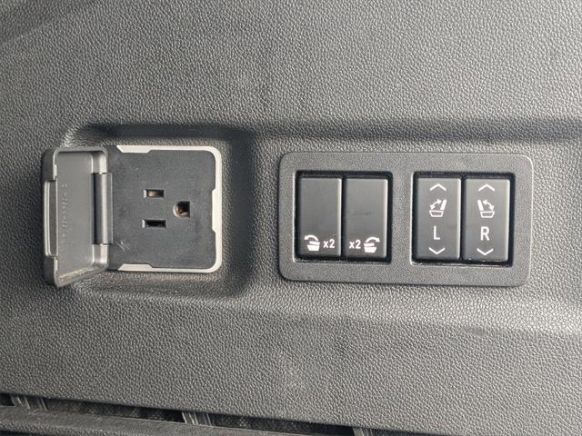 used 2022 Chevrolet Suburban car, priced at $43,999