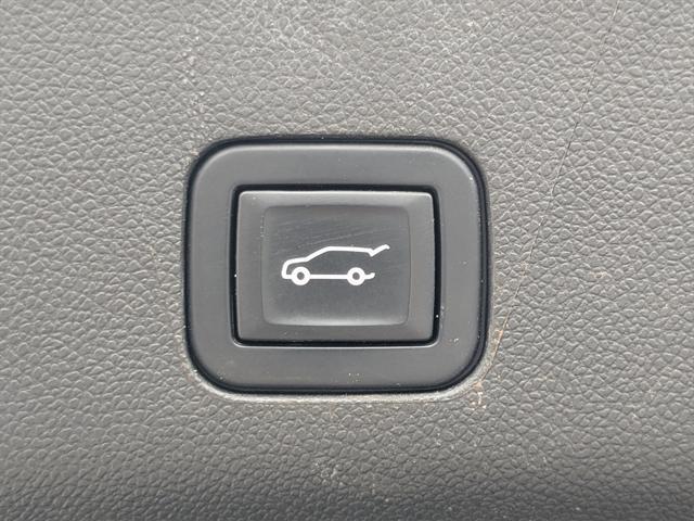 used 2022 Chevrolet Suburban car, priced at $43,999