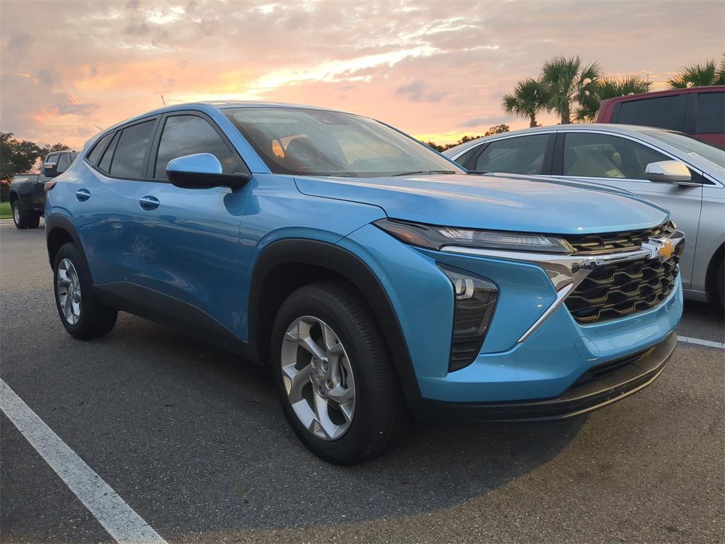 used 2025 Chevrolet Trax car, priced at $22,999