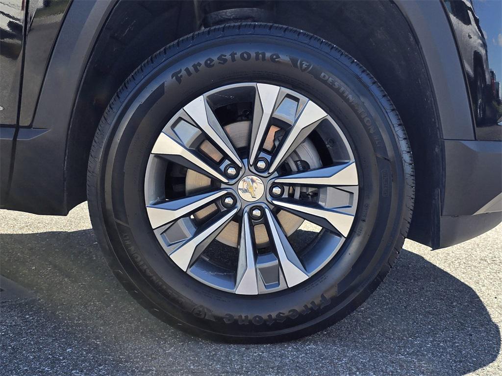 used 2025 Chevrolet Equinox car, priced at $24,999