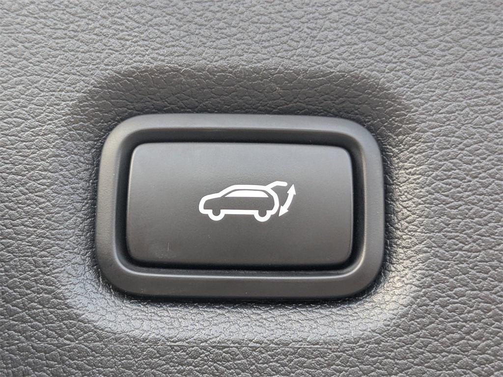 used 2022 Hyundai Santa Fe car, priced at $24,999