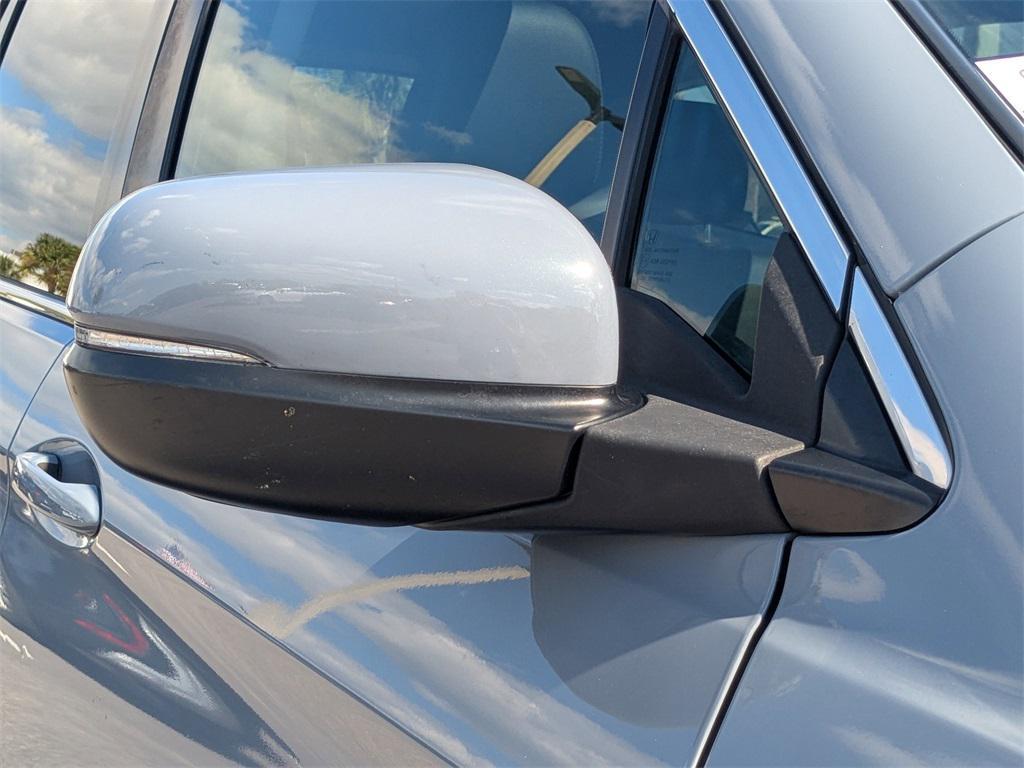 used 2022 Honda Pilot car, priced at $29,999