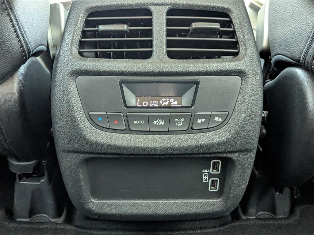 used 2022 Honda Pilot car, priced at $29,999