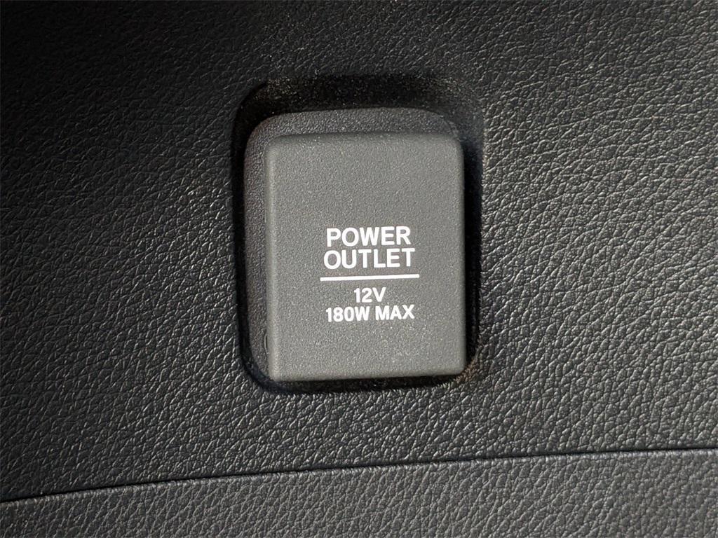 used 2022 Honda Pilot car, priced at $29,999