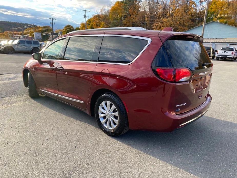 used 2018 Chrysler Pacifica car, priced at $18,126