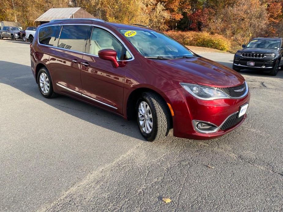 used 2018 Chrysler Pacifica car, priced at $18,126