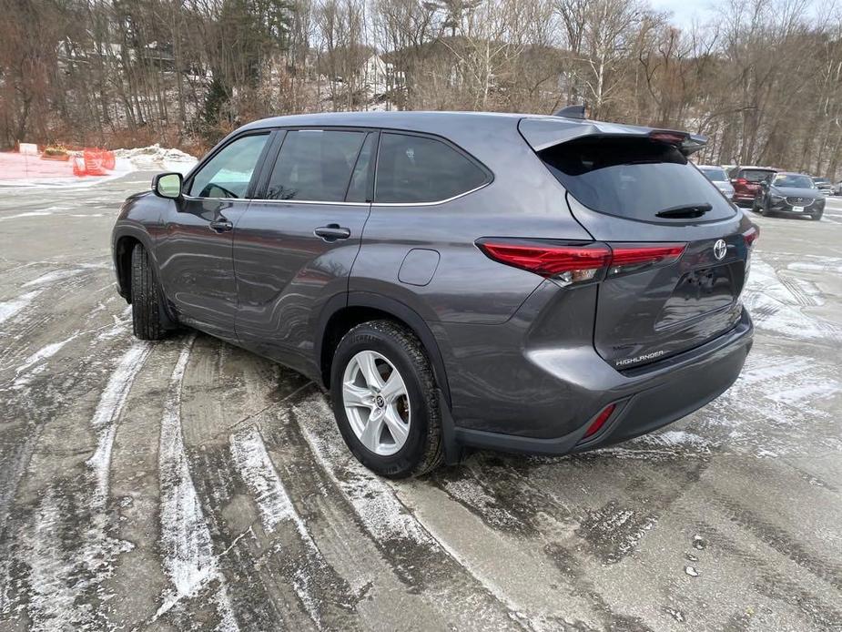 used 2022 Toyota Highlander car, priced at $32,760