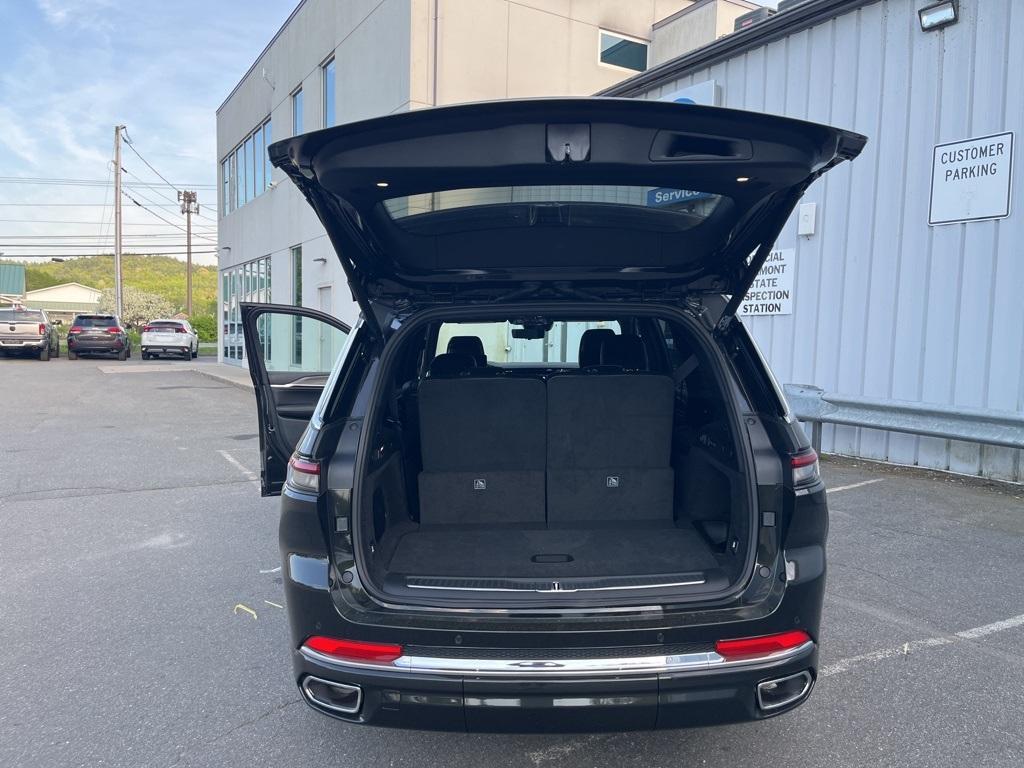 new 2024 Jeep Grand Cherokee L car, priced at $59,210