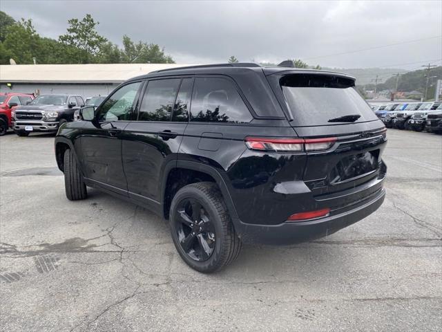 new 2024 Jeep Grand Cherokee car, priced at $52,535