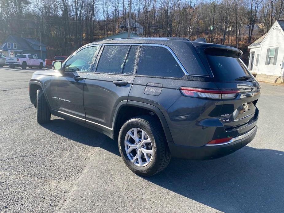 used 2022 Jeep Grand Cherokee car, priced at $26,627