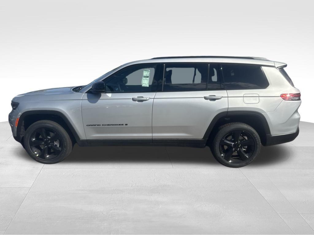 new 2025 Jeep Grand Cherokee L car, priced at $50,375