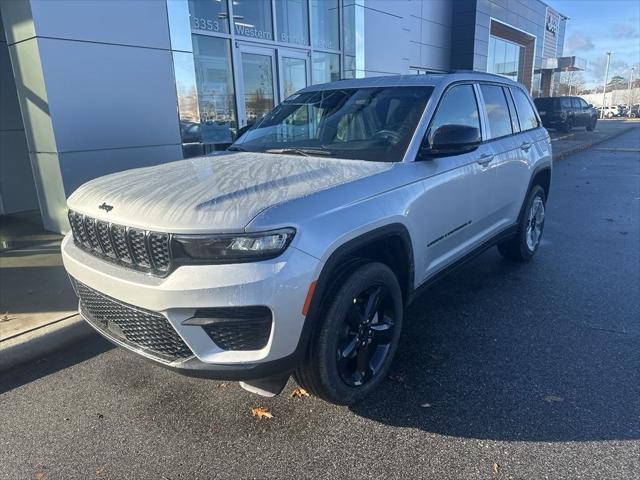 new 2025 Jeep Grand Cherokee car, priced at $48,175