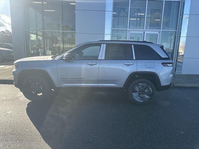 new 2025 Jeep Grand Cherokee car, priced at $48,175