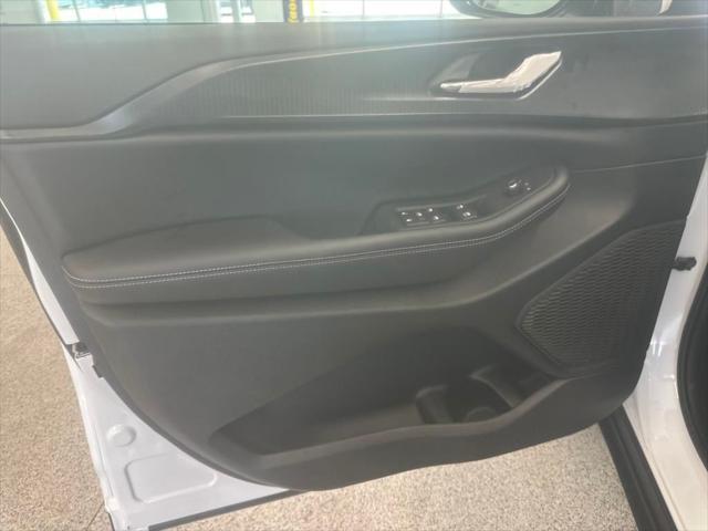 new 2025 Jeep Grand Cherokee car, priced at $47,780