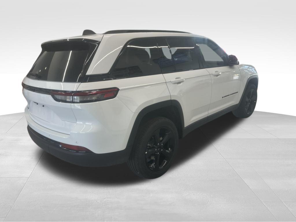 new 2025 Jeep Grand Cherokee car, priced at $47,780