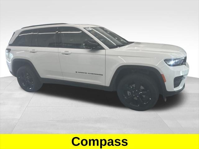 new 2025 Jeep Grand Cherokee car, priced at $47,780