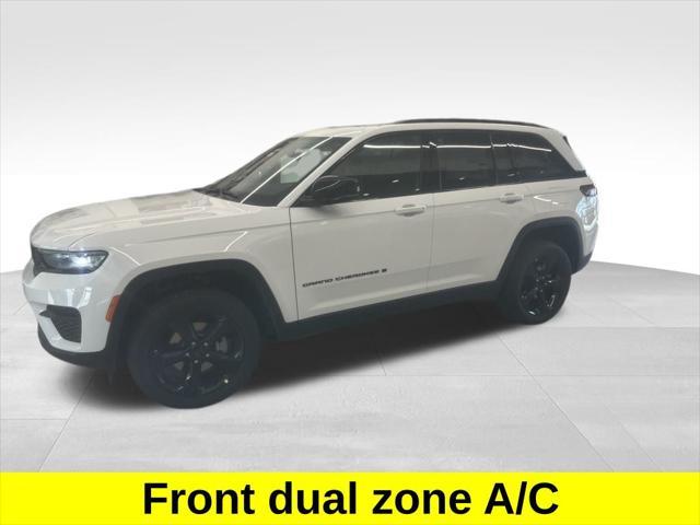 new 2025 Jeep Grand Cherokee car, priced at $47,780