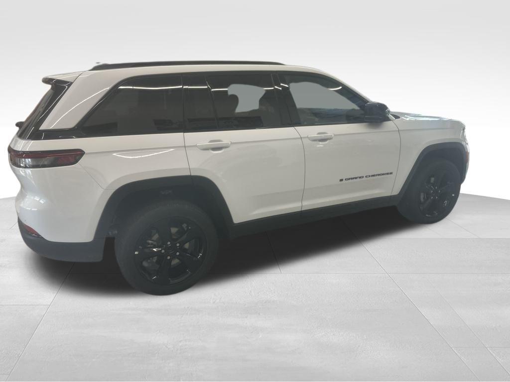 new 2025 Jeep Grand Cherokee car, priced at $47,780