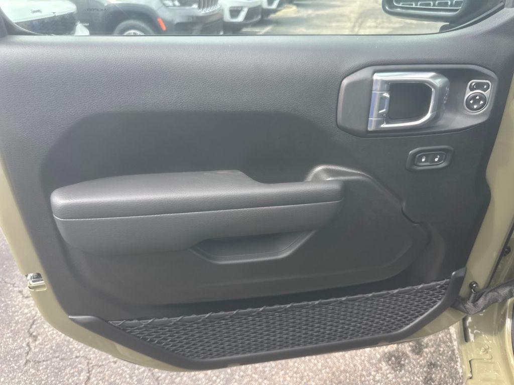 new 2025 Jeep Wrangler car, priced at $55,830