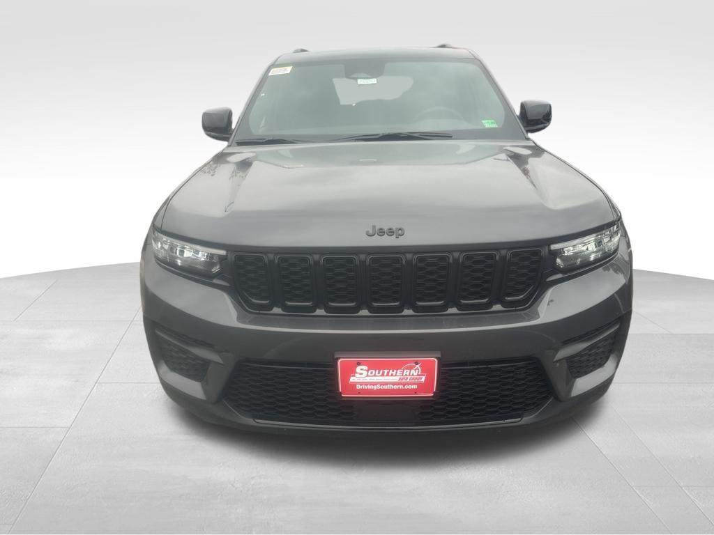 new 2025 Jeep Grand Cherokee car, priced at $48,375