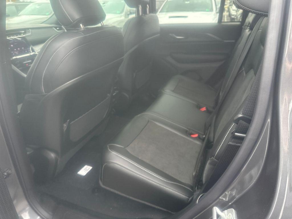 new 2025 Jeep Grand Cherokee car, priced at $48,375
