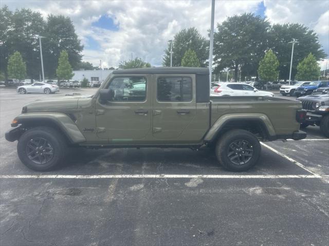 new 2025 Jeep Gladiator car, priced at $50,940