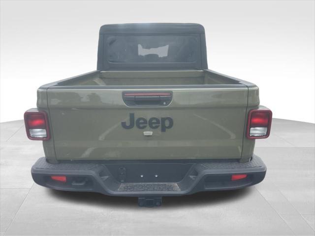 new 2025 Jeep Gladiator car, priced at $50,940