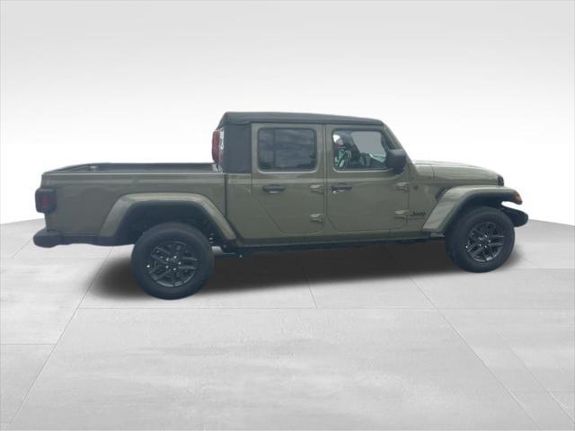 new 2025 Jeep Gladiator car, priced at $50,940