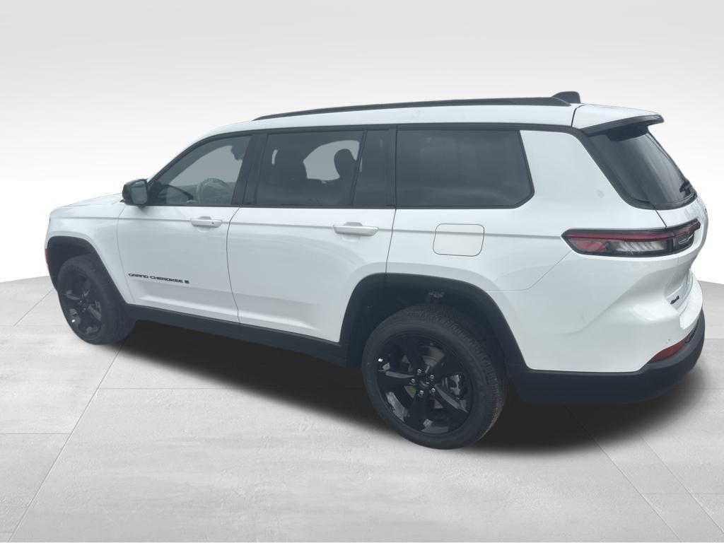 new 2025 Jeep Grand Cherokee L car, priced at $49,780