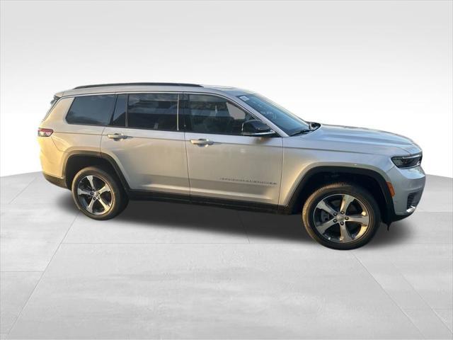 new 2025 Jeep Grand Cherokee L car, priced at $58,210